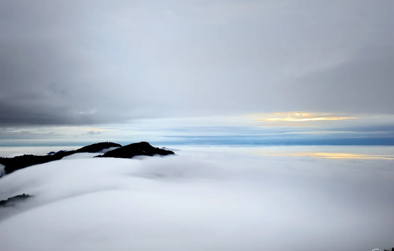 Фото обои небо, облака, туман, холмы, вершины