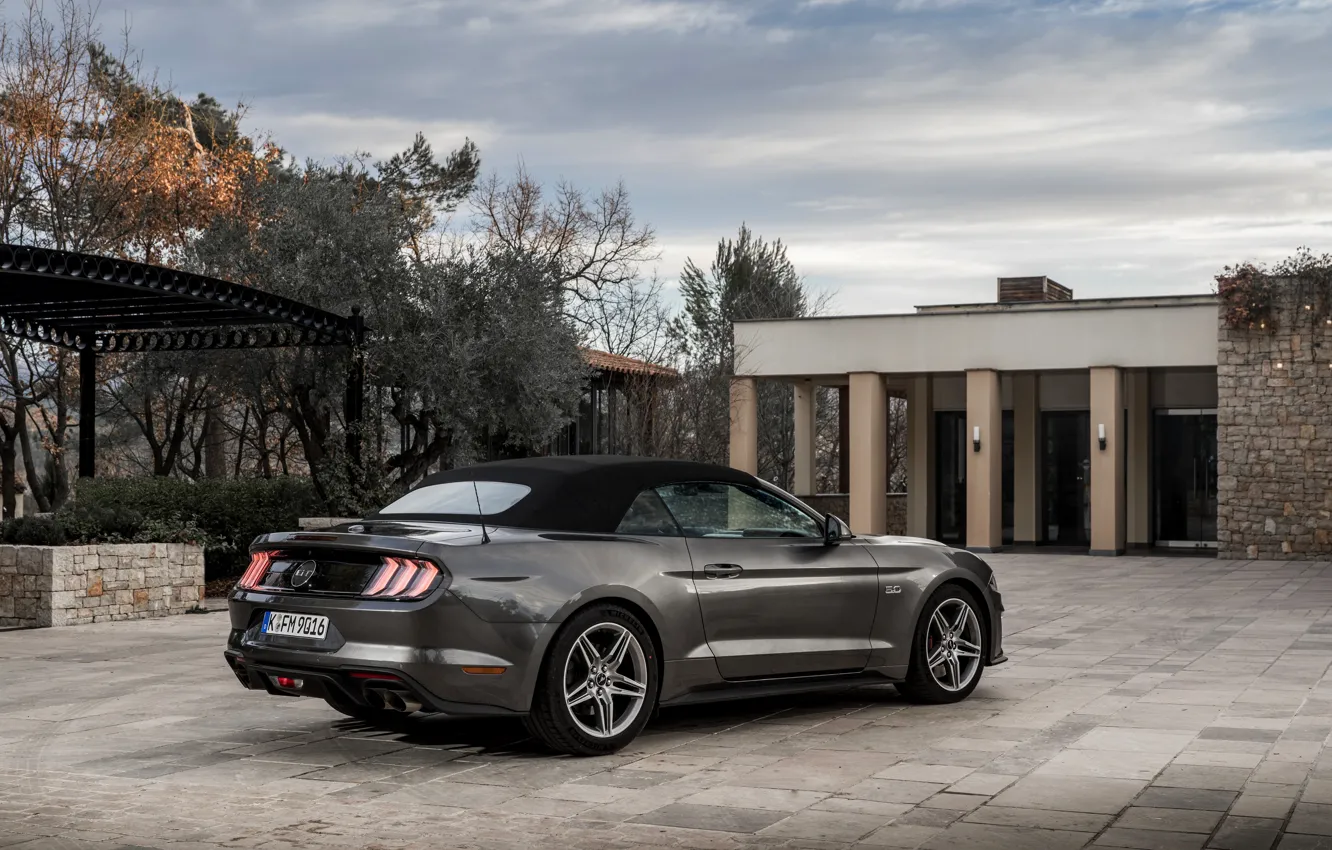Фото обои Ford, кабриолет, 2018, мягкий верх, тёмно-серый, Mustang GT 5.0 Convertible