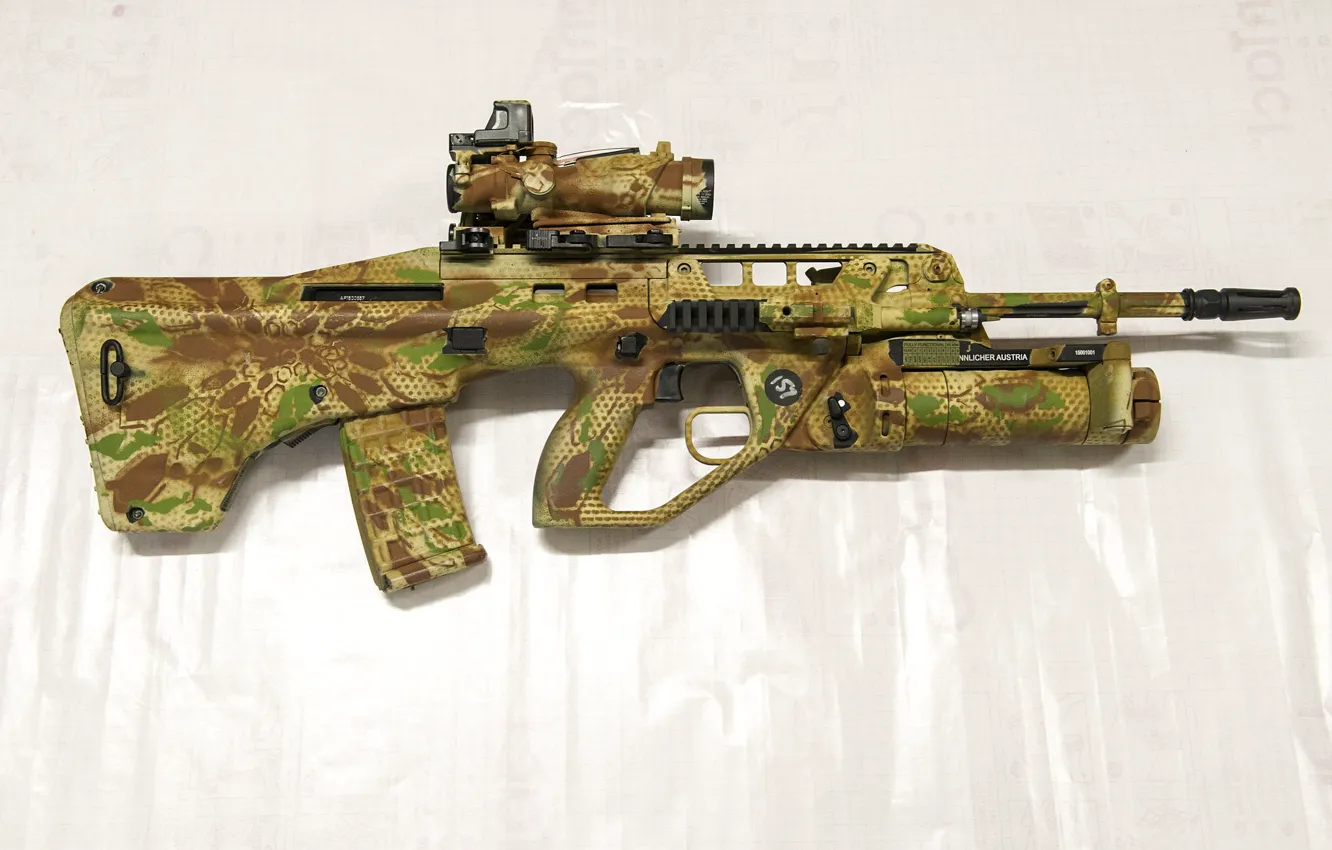 Фото обои оружие, автомат, камуфляж