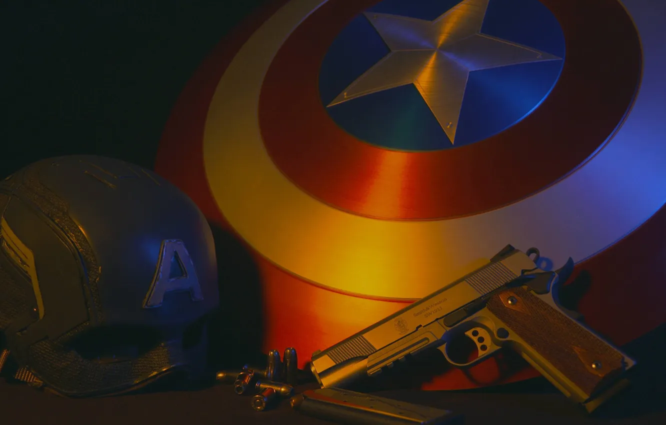 Фото обои шлем, щит, captain america, 1911, smith &ampamp; wesson, полуавтоматический пистолет
