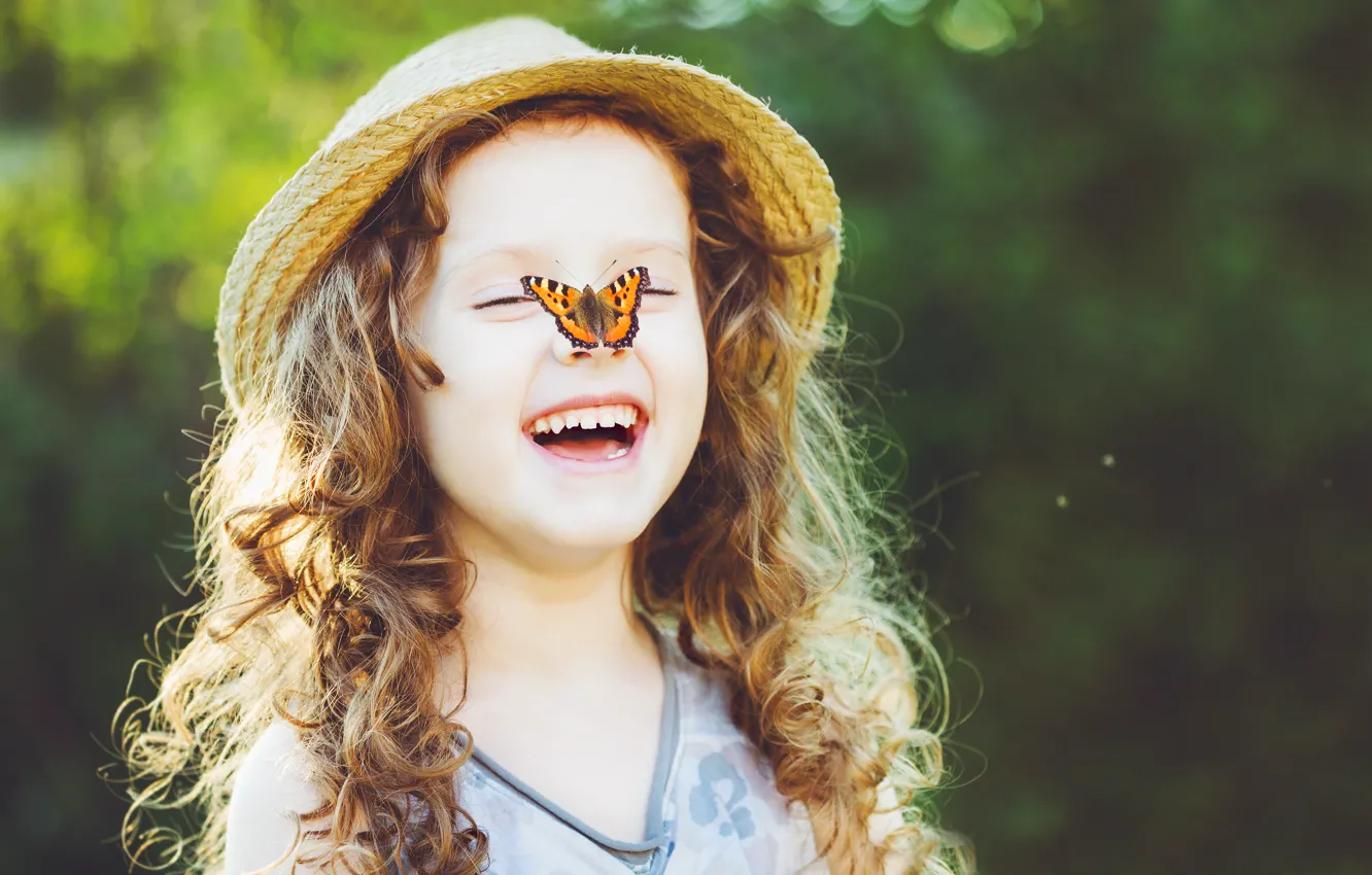 Фото обои бабочки, природа, дети, детство, милая, ребенок, весна, блондинка