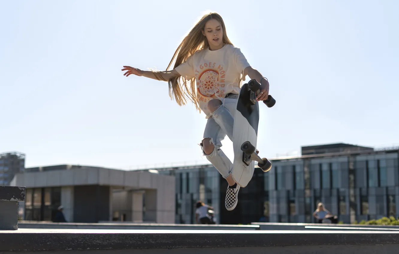 Фото обои girl, jumping, skateboard