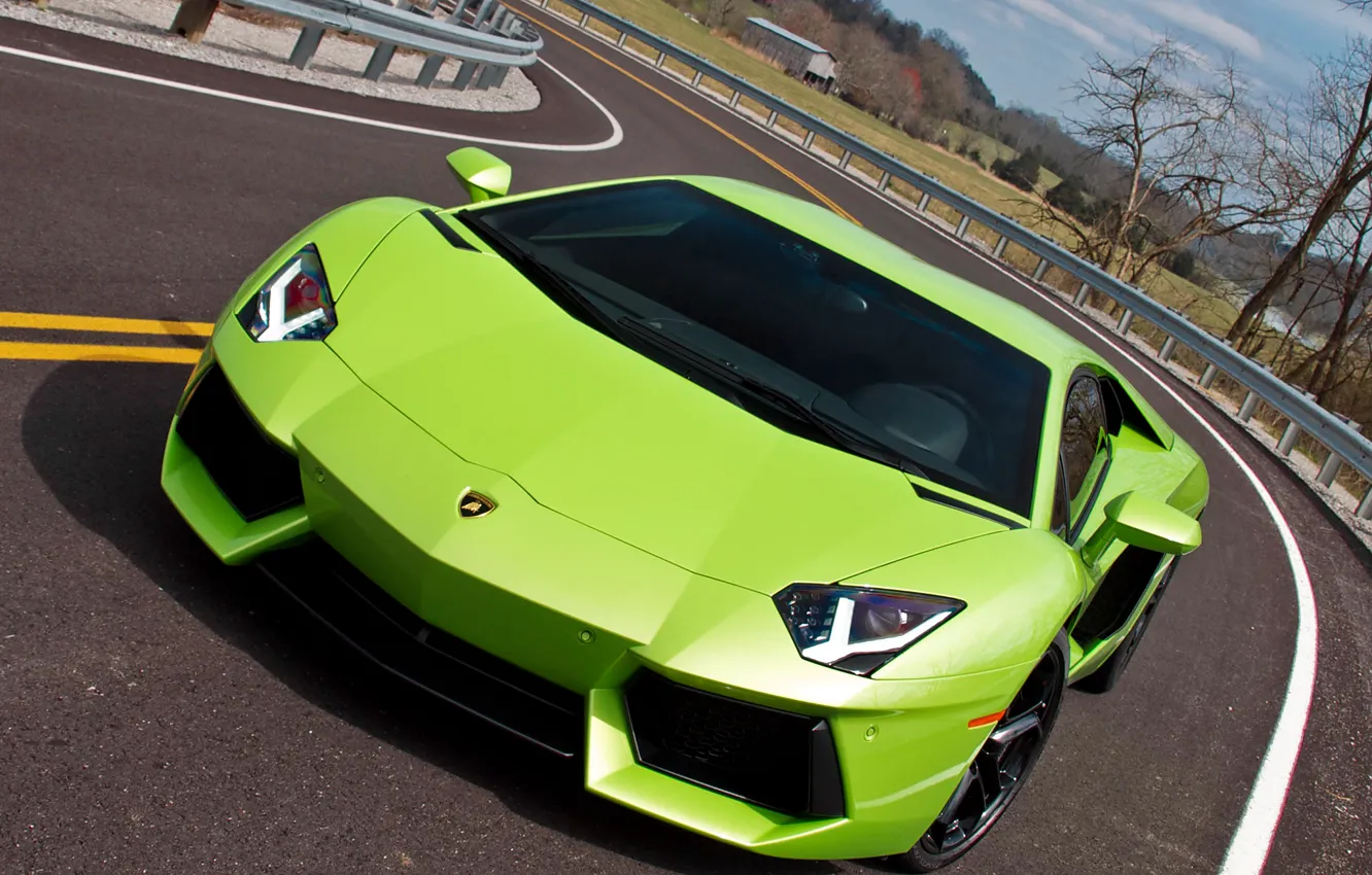 Фото обои дорога, мечта, поворот, красотка, Lamborghini Aventador LP700-4