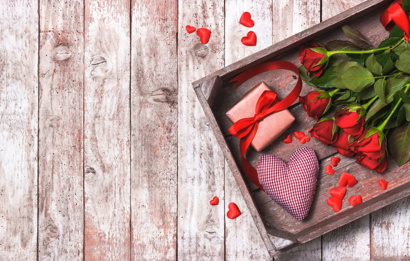 Фото обои сердечки, red, love, heart, romantic, gift, roses, красные розы