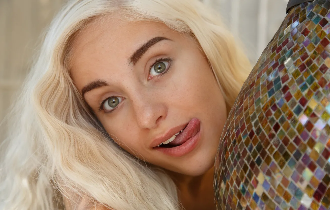 Naomi woods (61 фото)