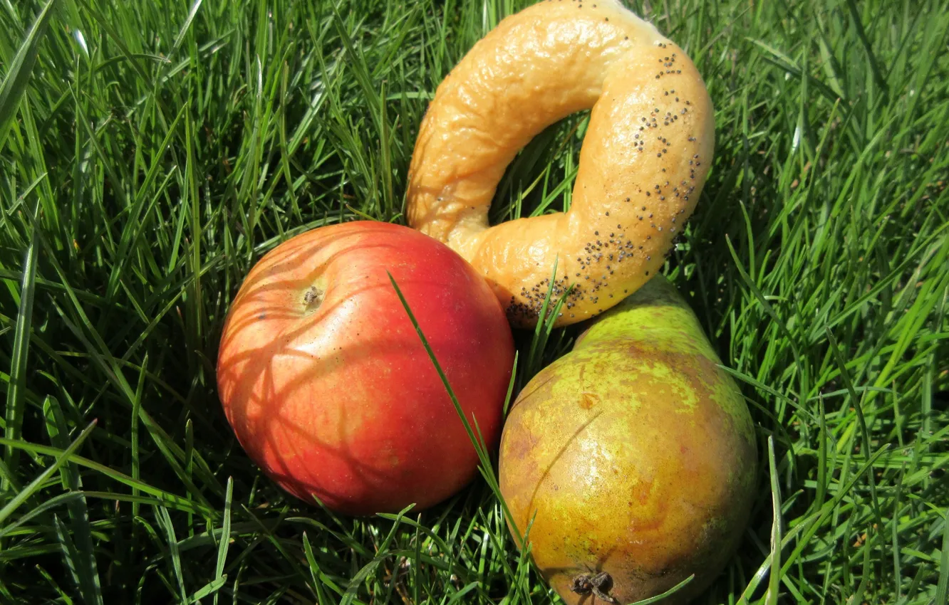 Фото обои яблоко, груша, бублик, весна 2018