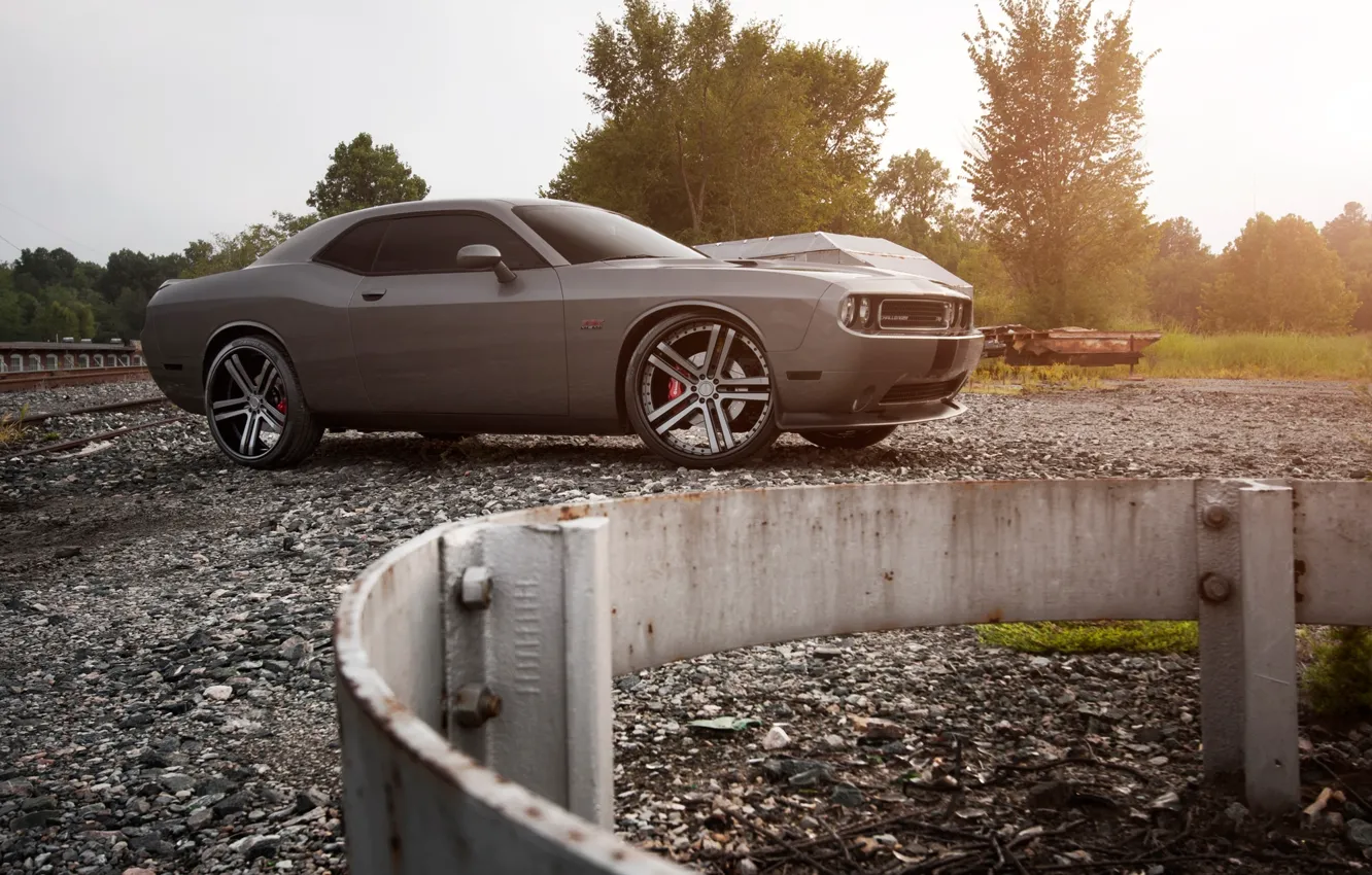 Фото обои Авто, Деревья, Тюнинг, Машины, Железная дорога, Dodge, Challenger, Рельсы