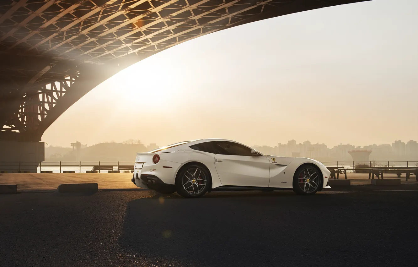 Фото обои City, Ferrari, Bridge, Sun, White, Supercar, Berlinetta, F12