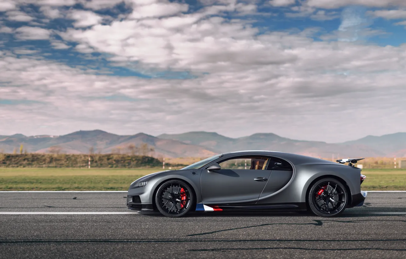 Фото обои Bugatti, Sport, в профиль, W16, Chiron, спецсерия, 2021, матово-серый