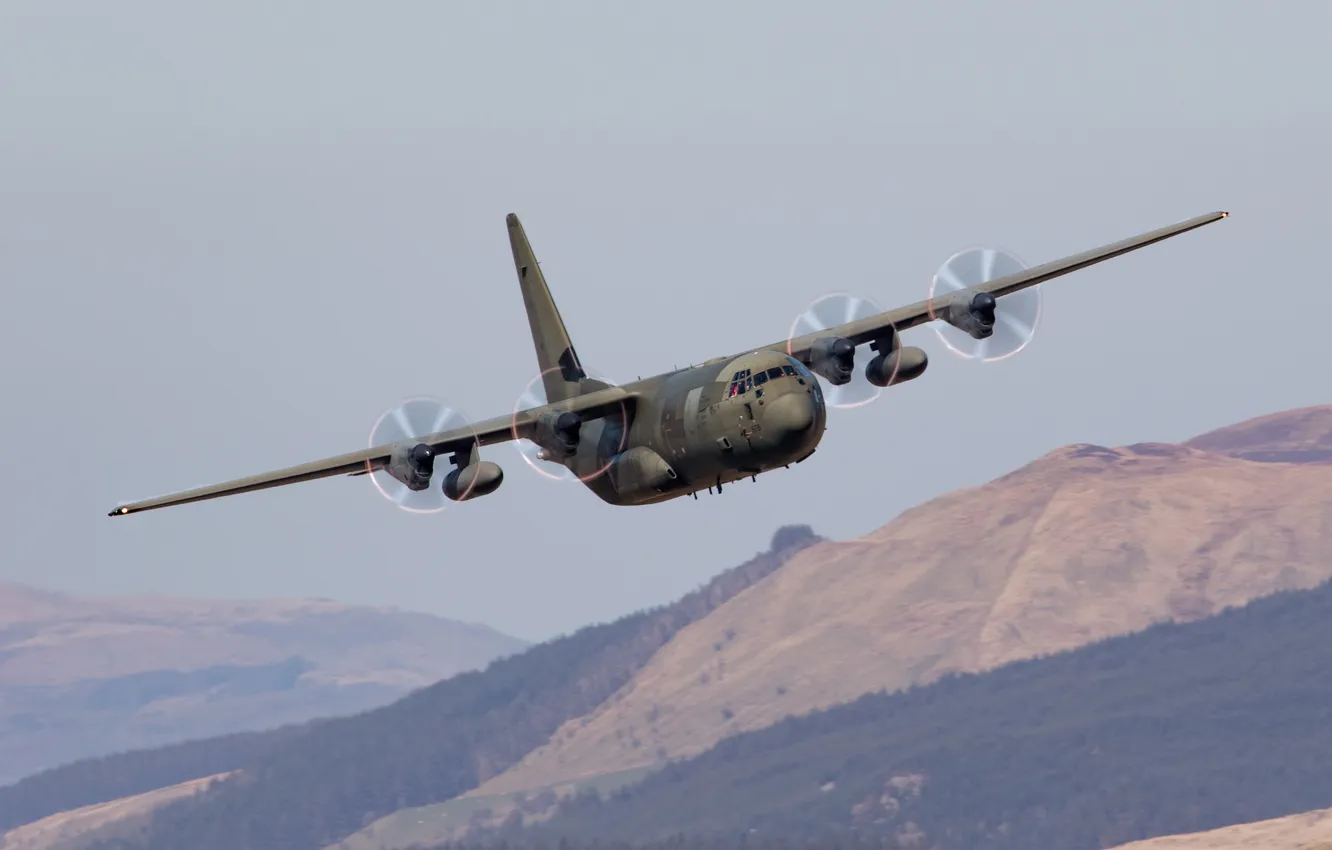 Фото обои полет, самолёт, военно-транспортный, Super Hercules, C-130J