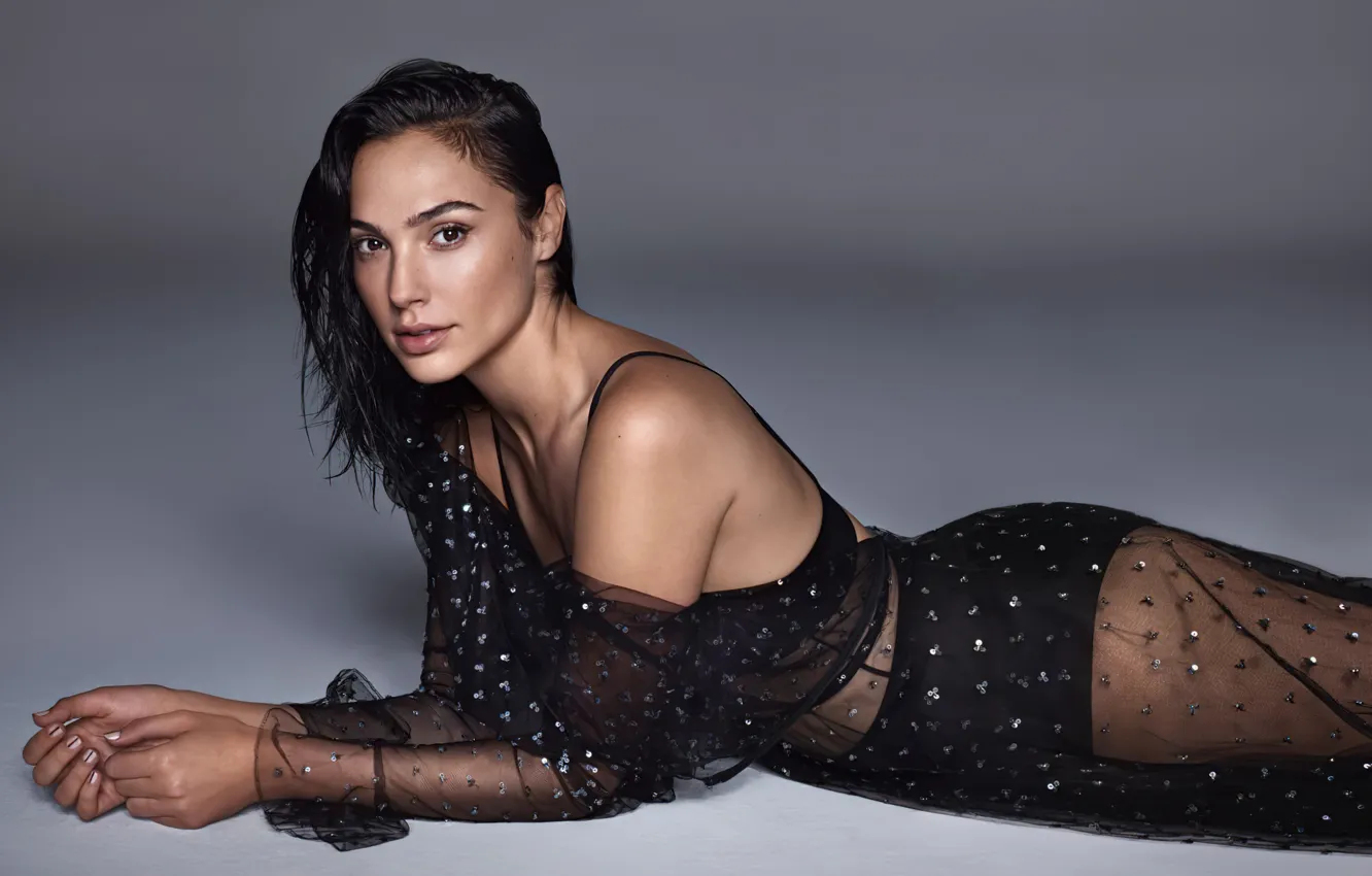 Gal gadot hot photoshoot