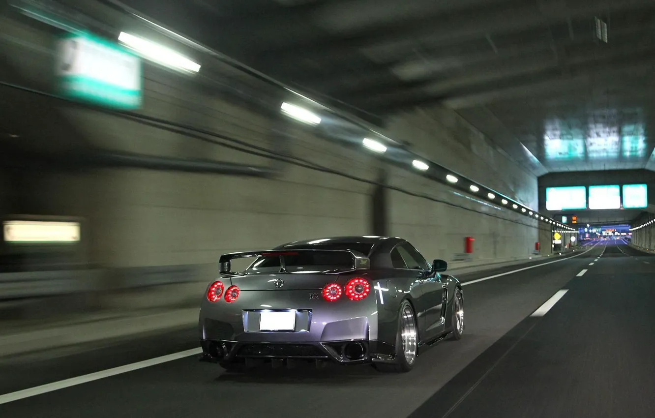 Фото обои серый, туннель, Nissan GTR