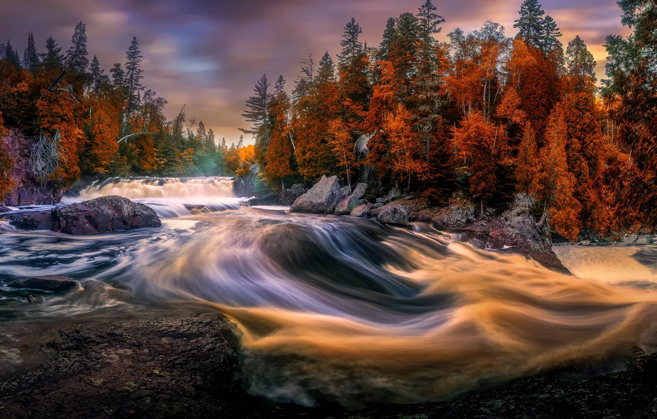 Фото обои осень, деревья, пейзаж, тучи, природа, река, камни, долина