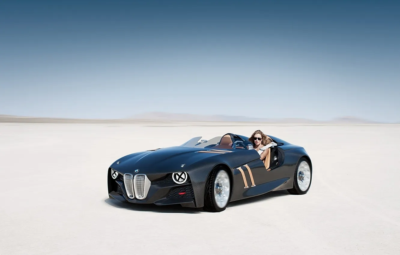 Фото обои песок, car, машина, авто, пустыня, bmw, бмв, concept