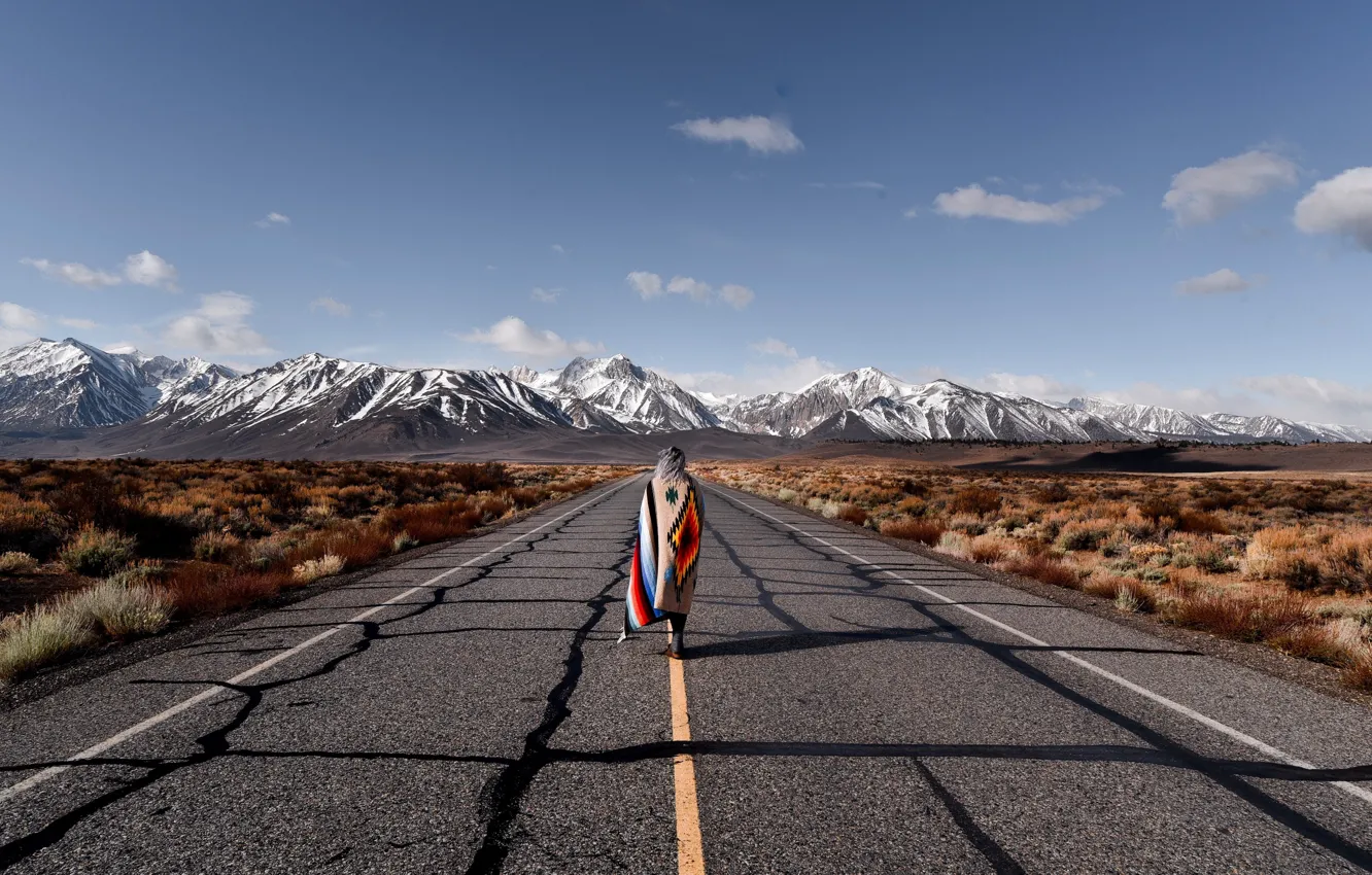 Фото обои girl, california, road, sky, girls, mountains, landscapes, alone