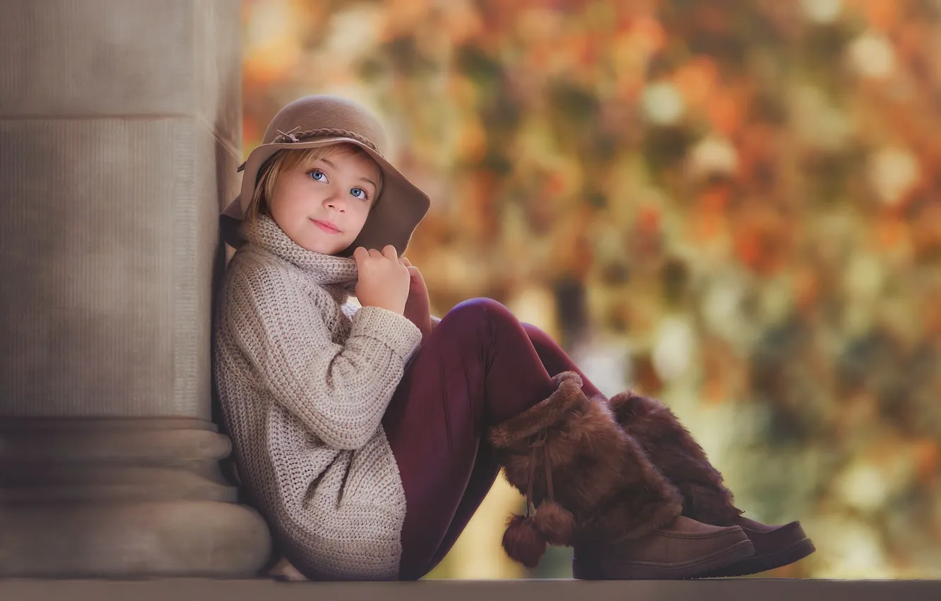 Фото обои осень, шапка, портрет, девочка, сапожки