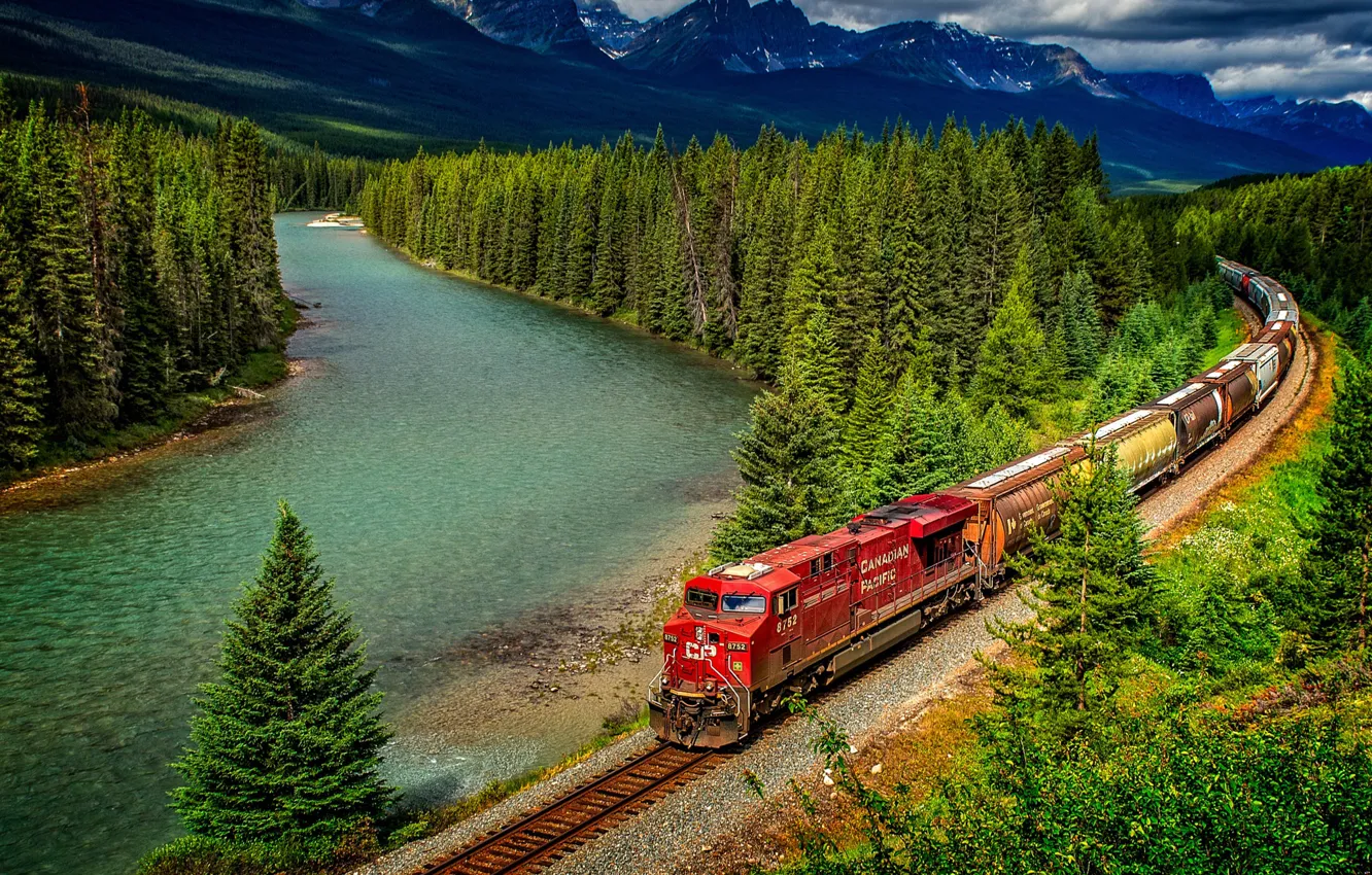 Фото обои лес, деревья, горы, природа, река, поезд, Канада, железная дорога