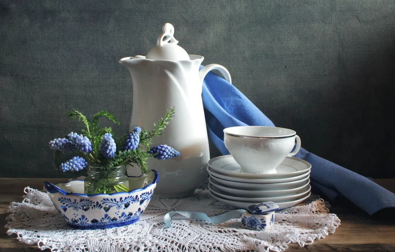 Фото обои цветы, чайник, чашки, натюрморт, сервиз, блюдца