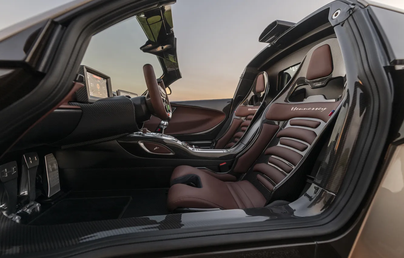 Фото обои интерьер, родстер, Hennessey, гиперкар, единственный экземпляр, hypercar, Venom F5, 2025