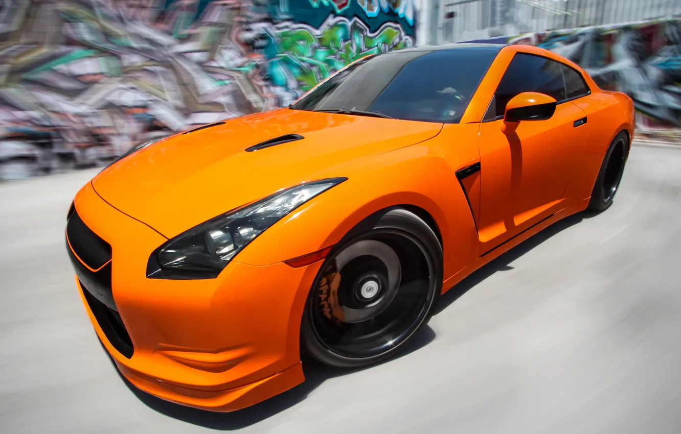 Фото обои граффити, скорость, размытость, GTR, Orange, Nissan, передок, Tuning