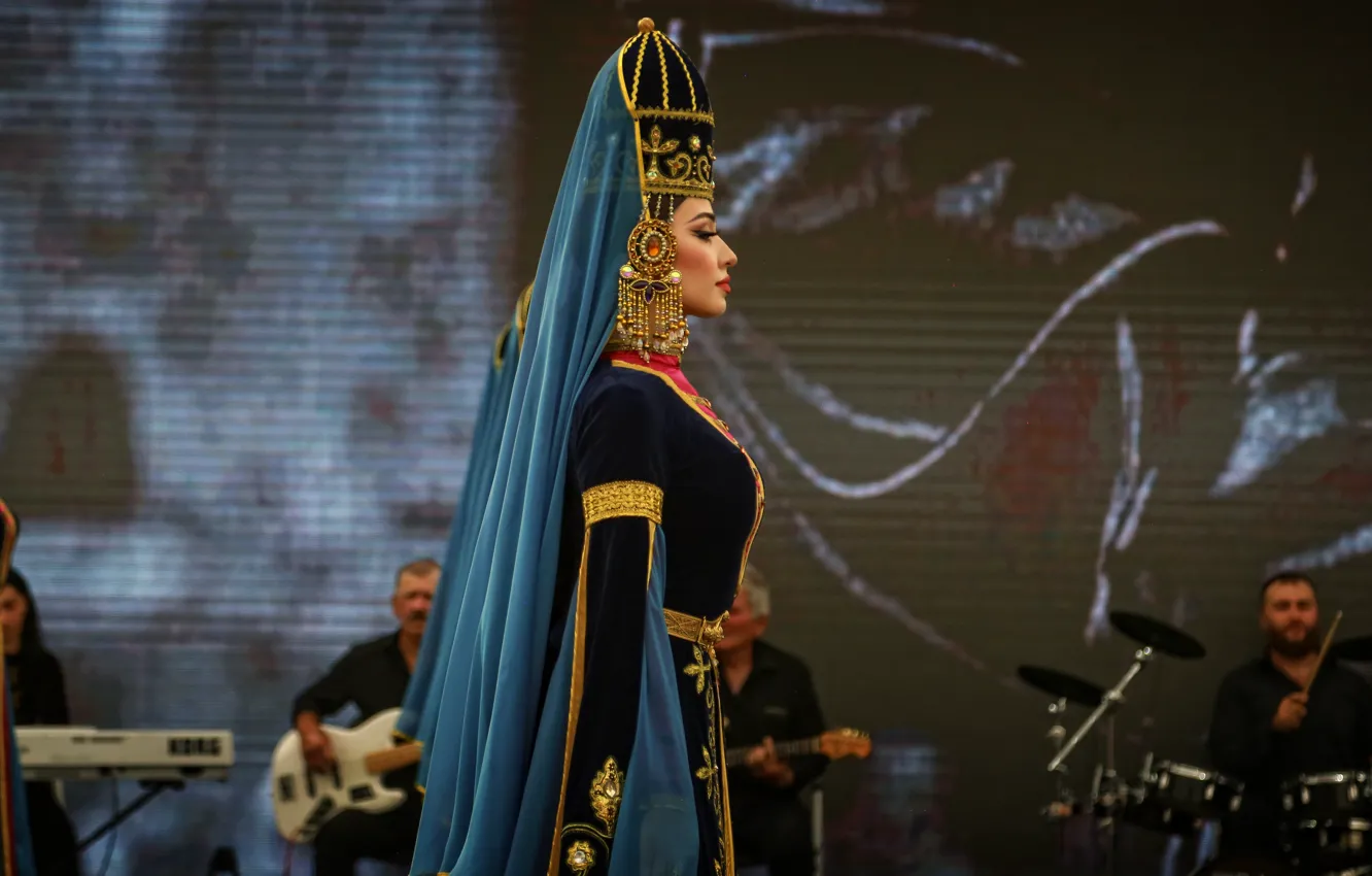 Фото обои music, girl, Russia, Moscow, dance, festival, Caucasus, Kide FotoArt