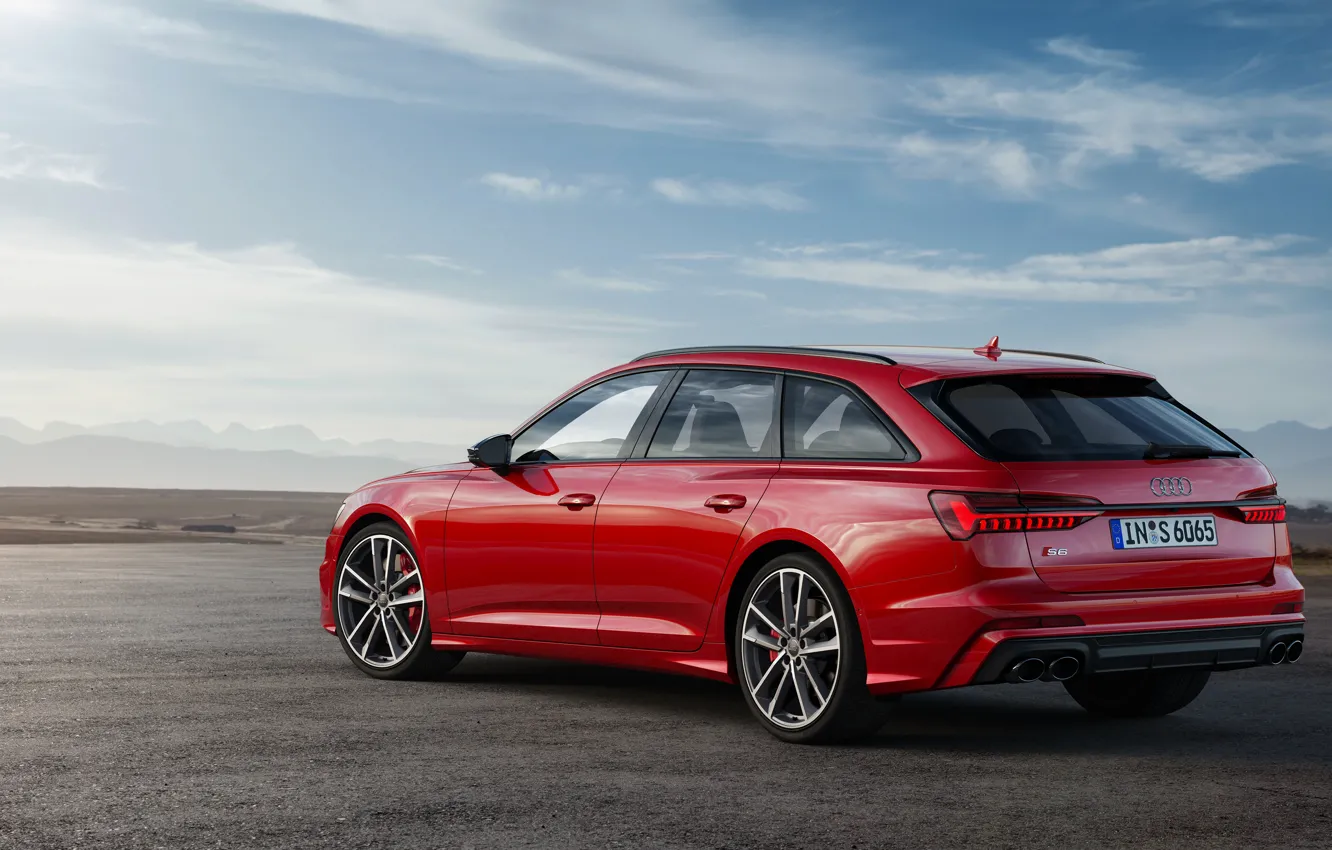 Фото обои небо, асфальт, красный, Audi, стоянка, универсал, 2019, A6 Avant