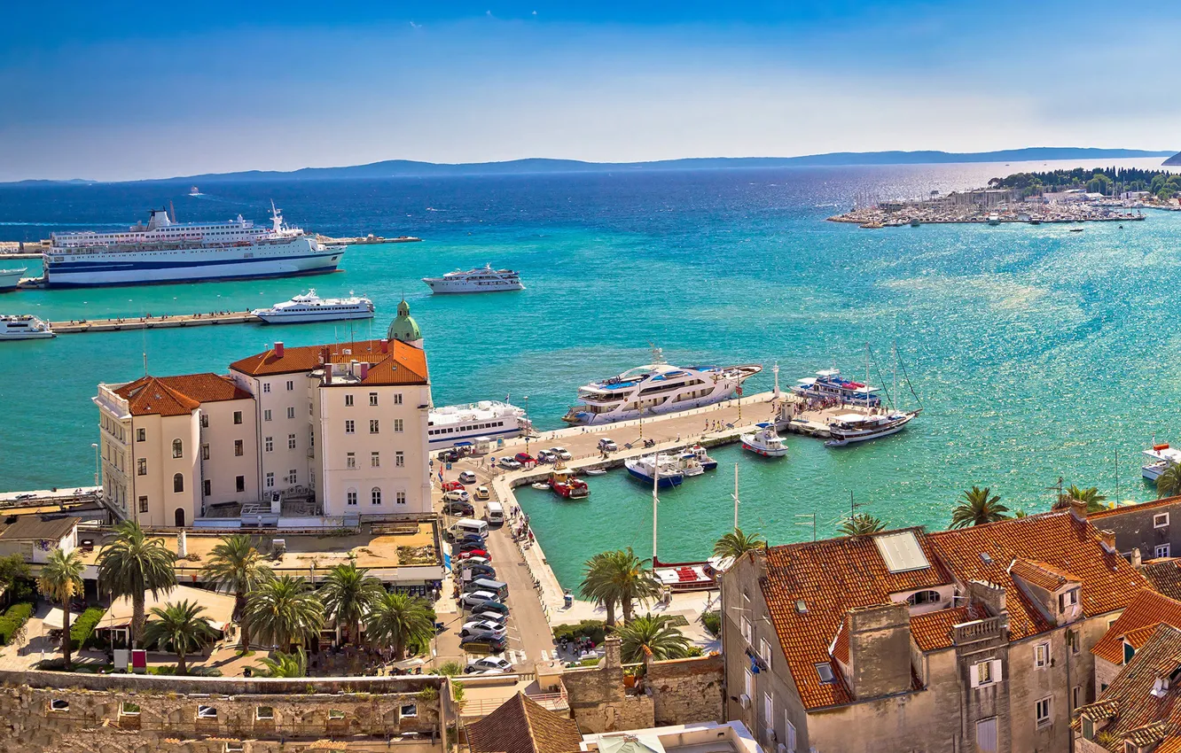 Фото обои море, город, корабли, порт, набережная, Хорватия, Сплит, Ядран