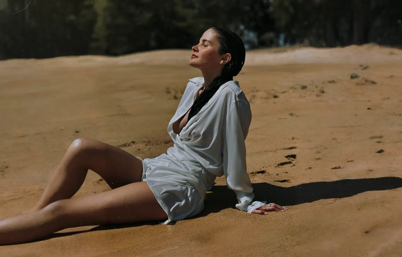 Фото обои girl, summer, Thailand, holidays, wet, beach, legs, photography