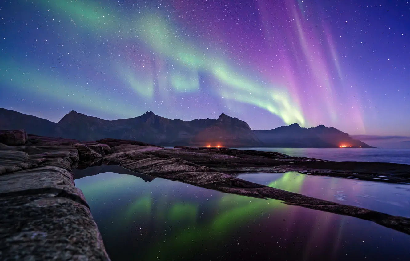 Фото обои море, горы, побережье, северное сияние, Норвегия, Norway, звёздное небо, Senja Island