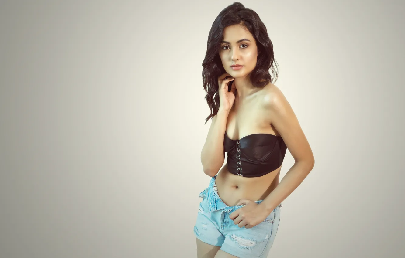 Фото обои girl, hot, sexy, beautiful, figure, model, pose, indian