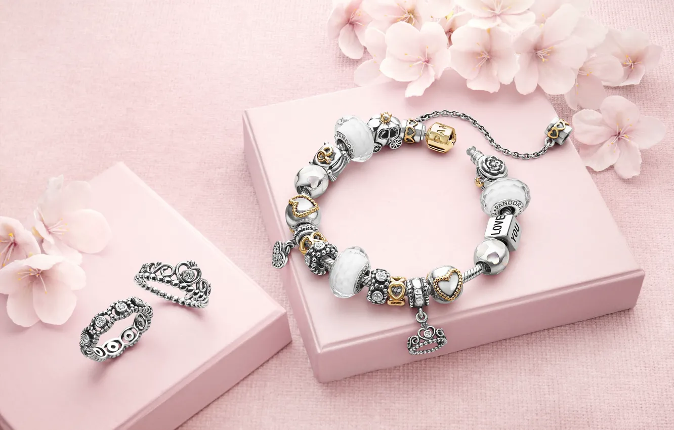 Фото обои украшения, цветы, кольца, браслет, бренд, коробки, Pandora