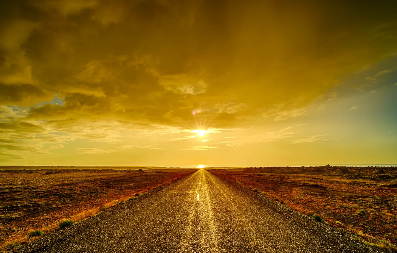 Фото обои дорога, небо, облака, закат, пустыня, горизонт