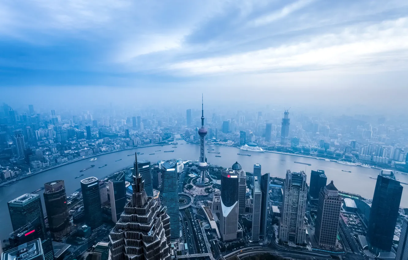 Фото обои туман, река, синева, дома, небоскребы, панорама, Китай, Шанхай