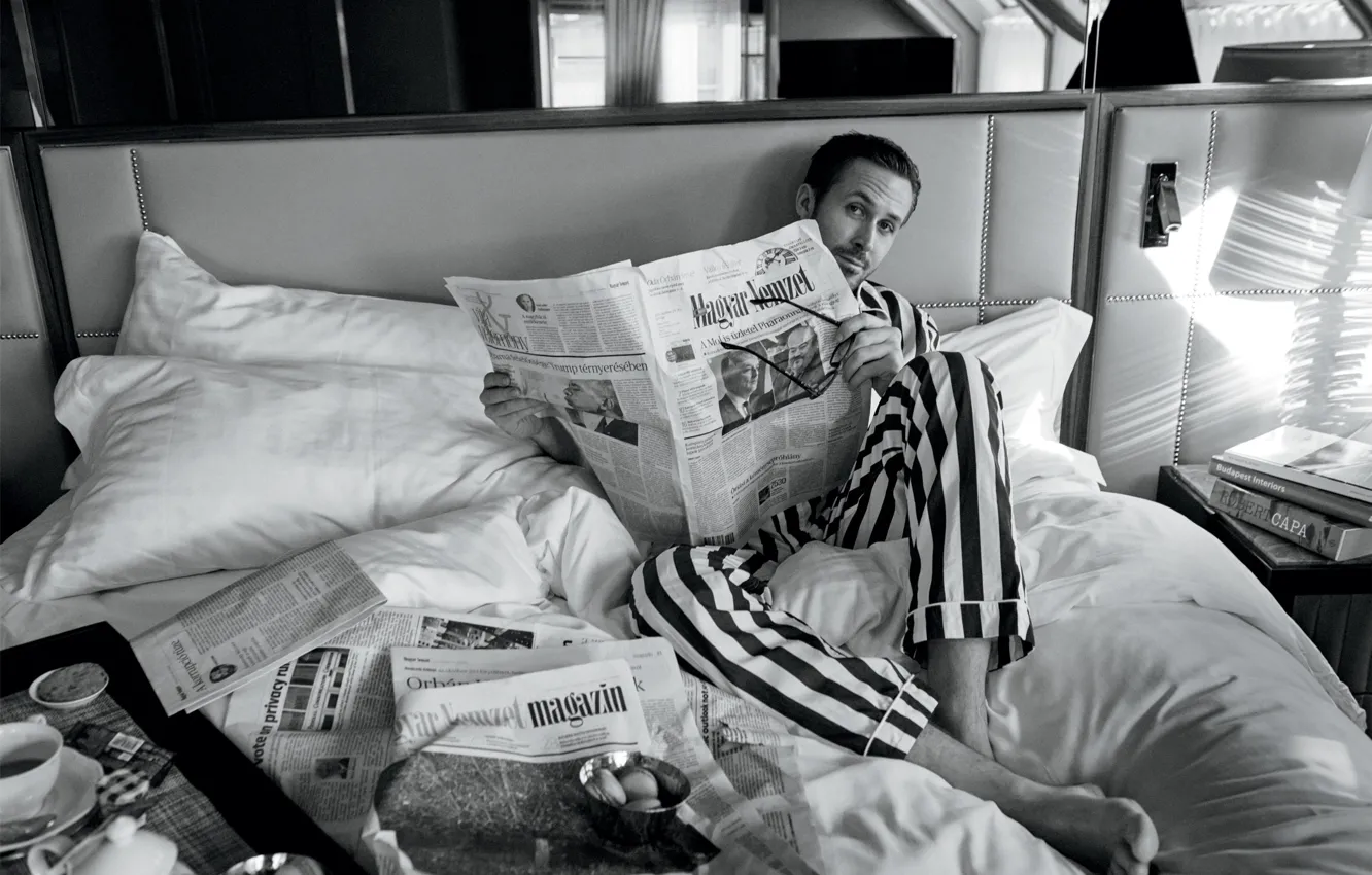 Фото обои Ryan Gosling, Райан Гослинг, на фотосессии, чб фотография, для журнала «GQ»