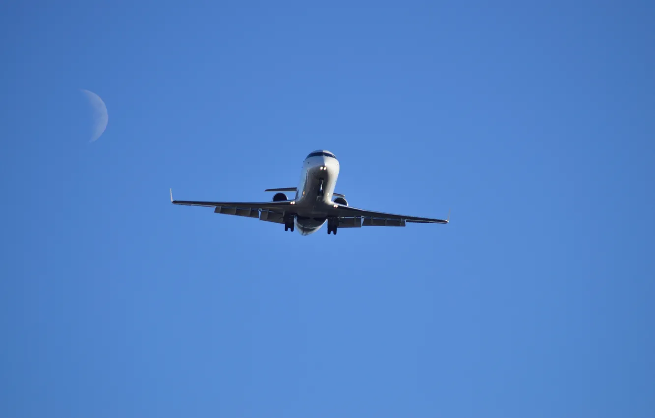 Фото обои Moon, Sky, Bombardier, Plane, CRJ200, Planespotting