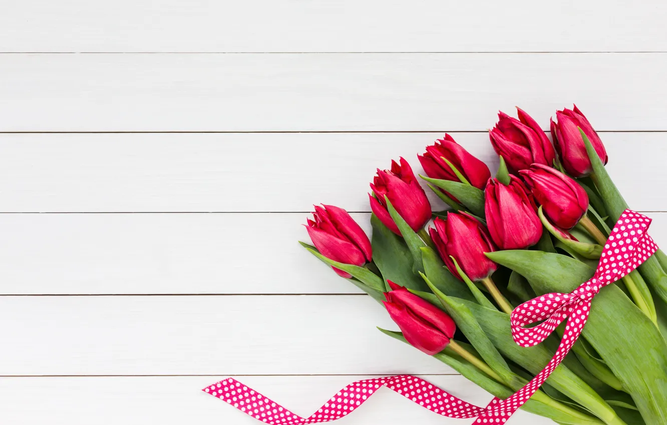 Фото обои цветы, букет, тюльпаны, love, wood, flowers, romantic, tulips