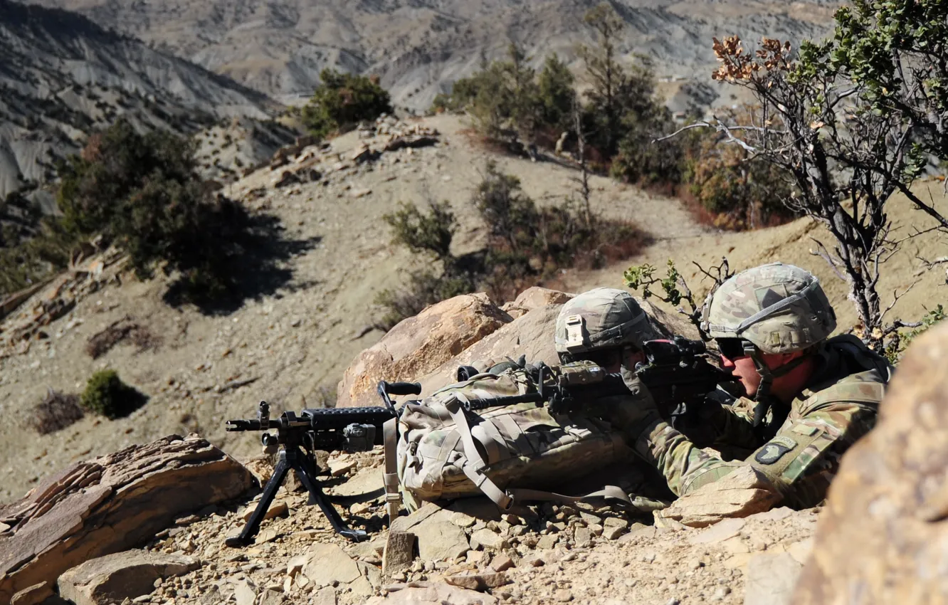 Фото обои Afghanistan, Providing Security, M240 machinegun