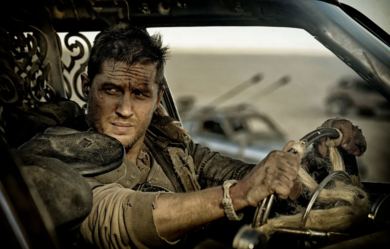 Фото обои постапокалиптика, Том Харди, Tom Hardy, Mad Max, Fury Road, Безумный Макс, дизельпанк, Дорога ярости