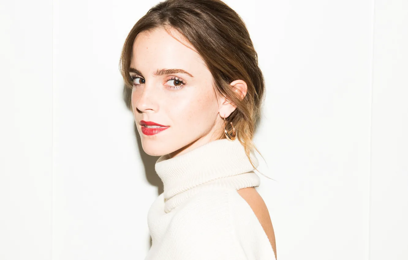 Фото обои Взгляд, Белый фон, Актриса, Эмма Уотсон, Emma Watson, White, background, model