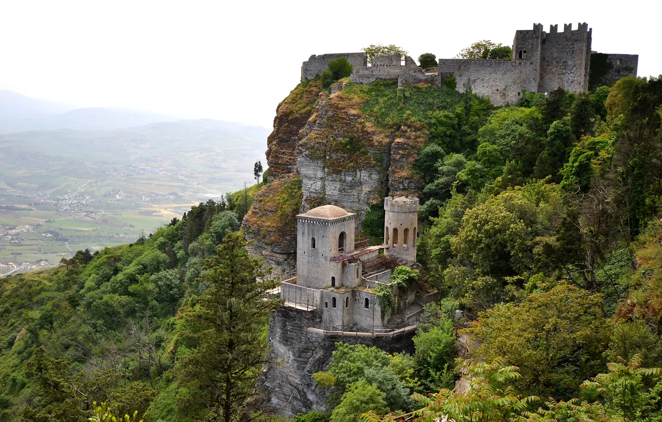 Фото обои небо, деревья, горы, скала, замок, долина, Италия, Сицилия