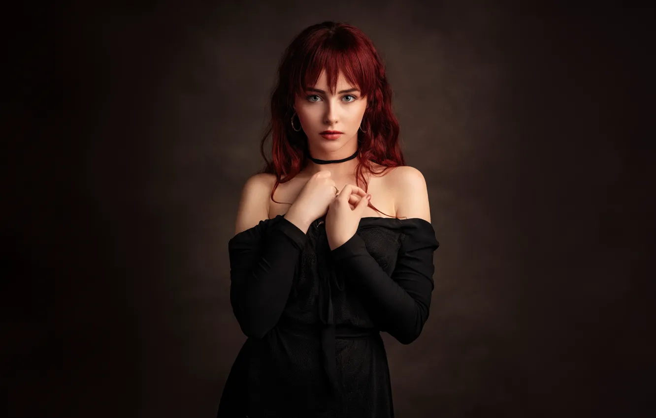 Фото обои рыжие волосы, черное платье, red hair, красивая девушка, beautiful girl, black dress, bare shoulders, обнаженные …