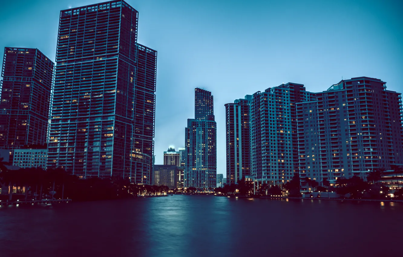 Фото обои вода, огни, дома, Майами, небоскребы, вечер, Флорида, Miami