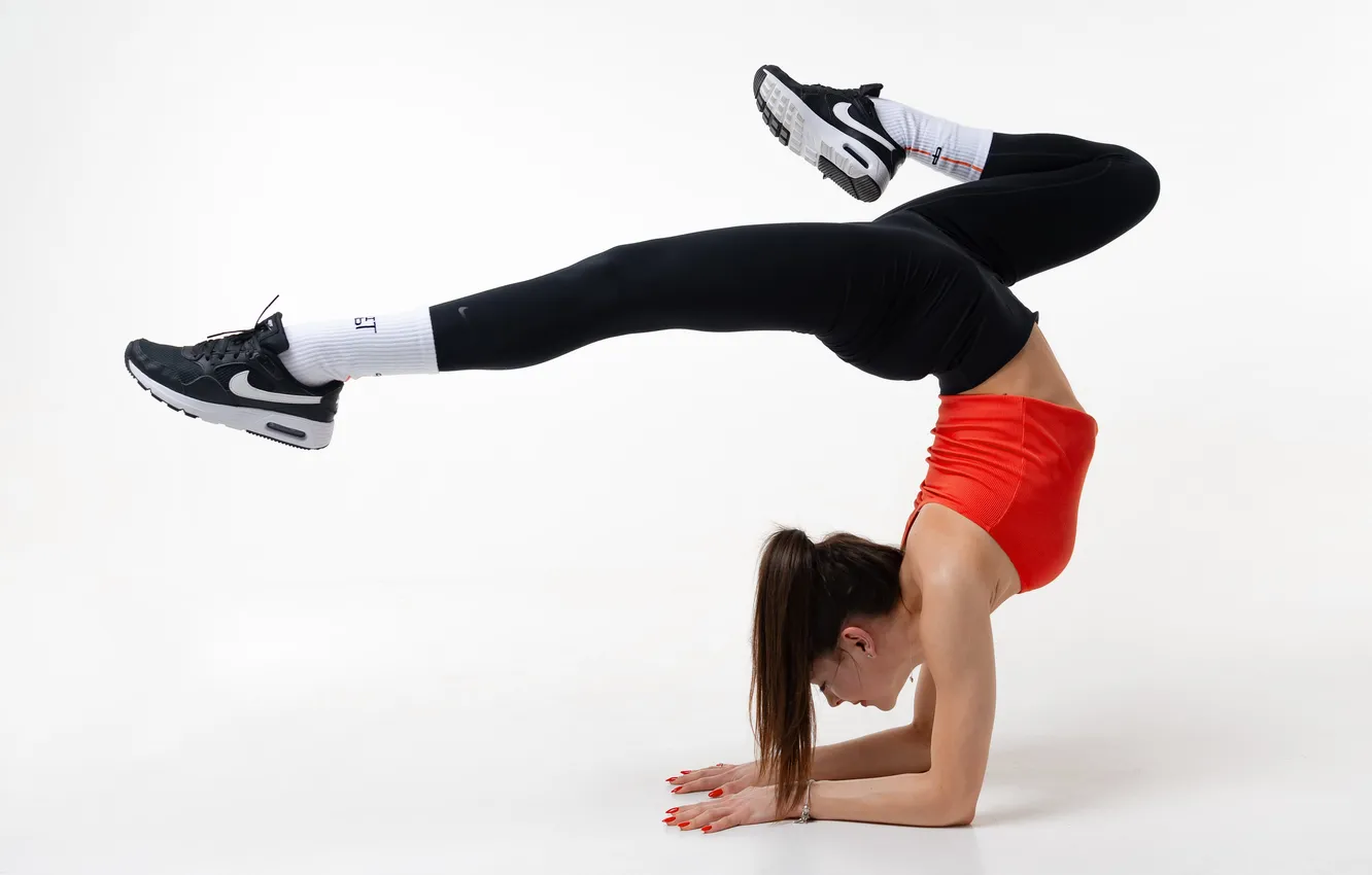 Фото обои gym, leggings, buttock, woman fitness, activewear, woman exercises, woman streching, woman workout