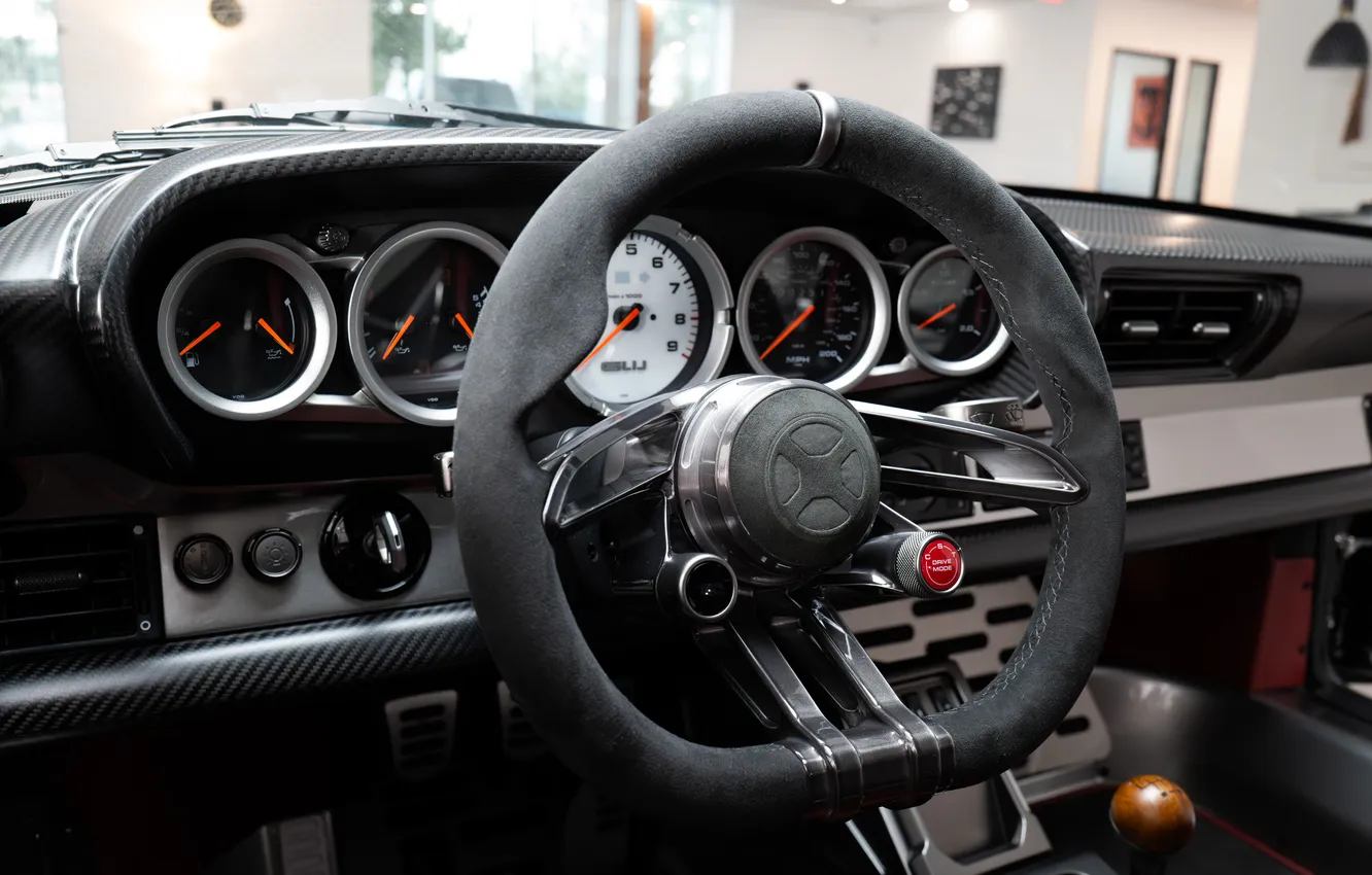 Фото обои руль, суперкар, supercar, панель приборов, limited edition, 2025, Porsche 993, Gunther Werks