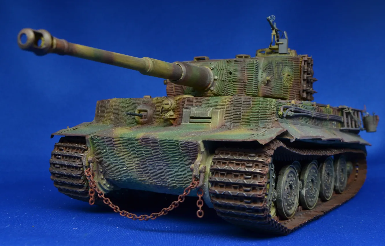 Фото обои игрушка, танк, Tiger, немецкий, 1944, моделька, тяжёлый