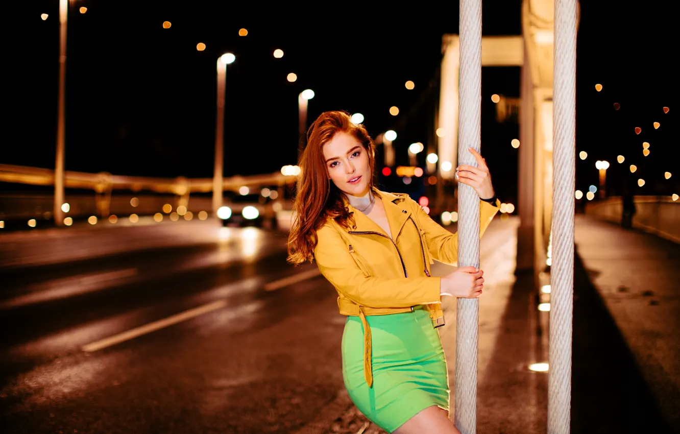Фото обои Model, Pose, Yellow Jacket, Mini Skirt, Jia Lissa, Woman Outside, At Night