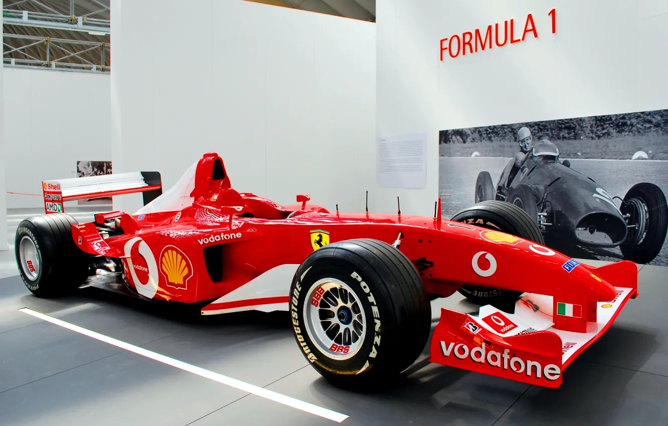 Фото обои Ferrari, V10, F2002