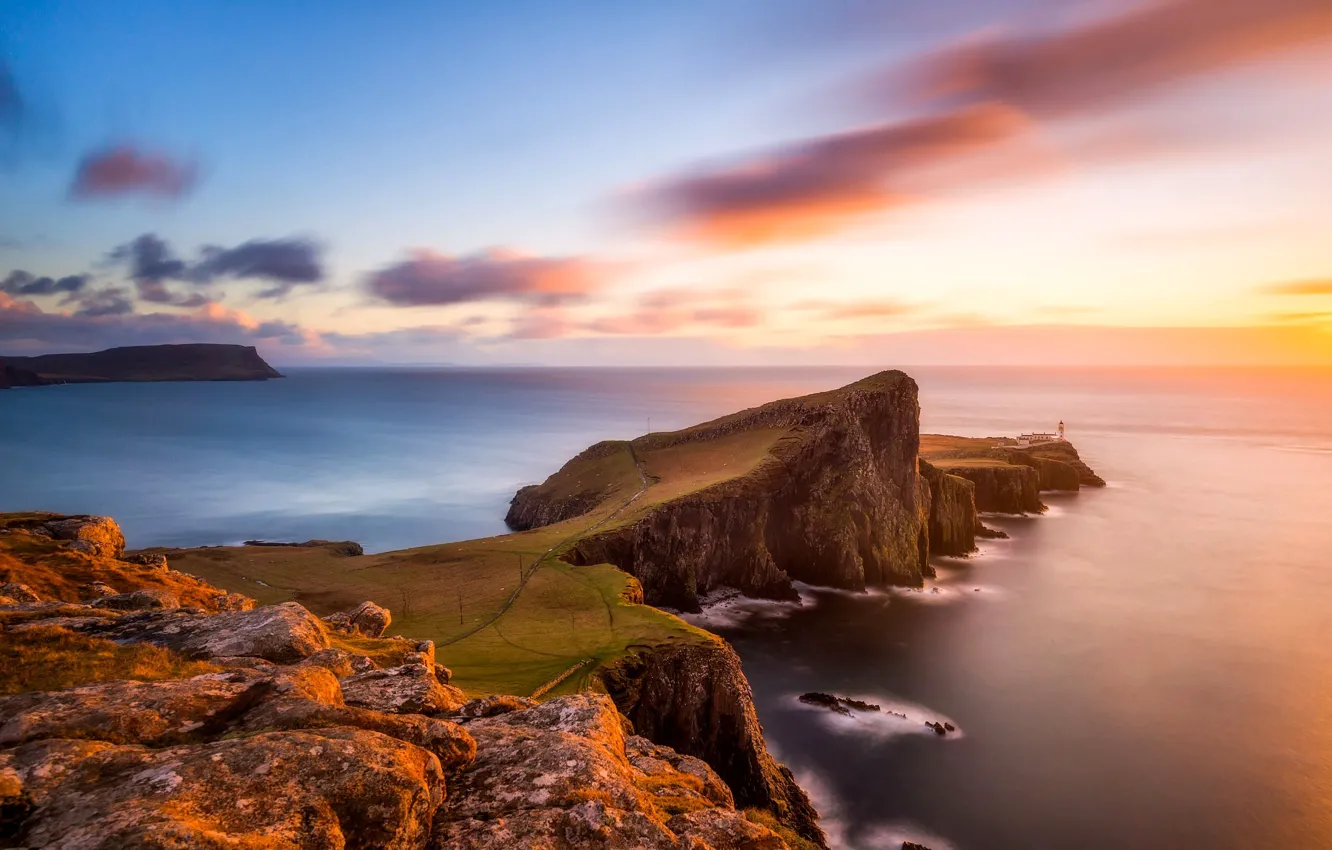 Фото обои море, закат, камни, берег, маяк, остров, рельеф