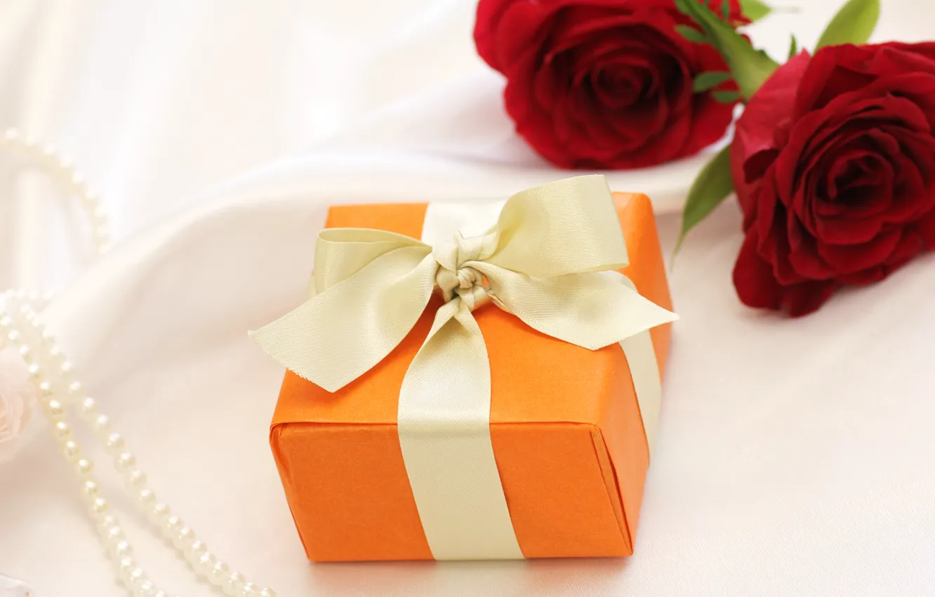 Фото обои праздник, подарок, розы