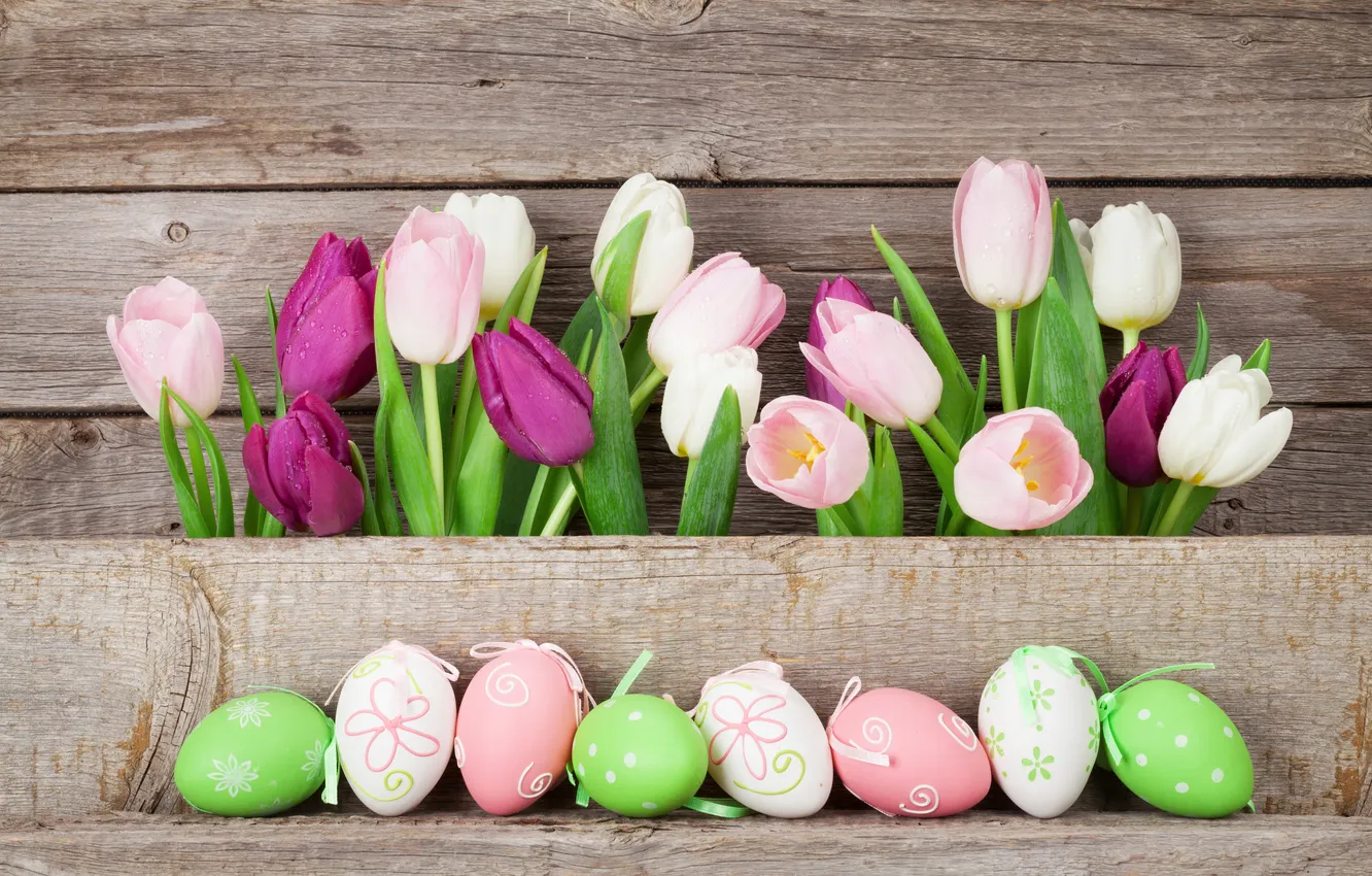 Фото обои цветы, яйца, весна, colorful, Пасха, happy, wood, pink
